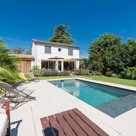 La Maison Chateau D'Eau : Piscine Pour 6/8 Pers Saint-Benoit  Exterior photo