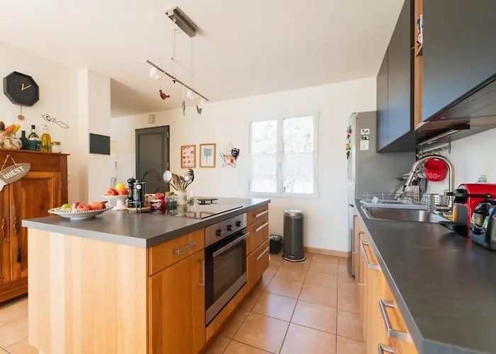 La Maison Chateau D\'Eau : Piscine Pour 6/8 Pers