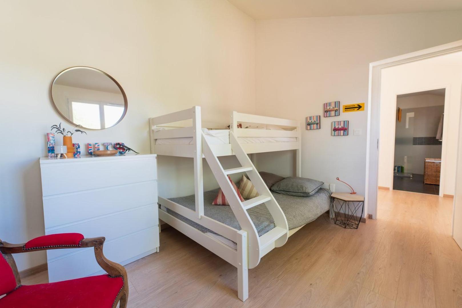 Holiday home La Maison Chateau D'eau : Piscine Pour 6/8 Pers